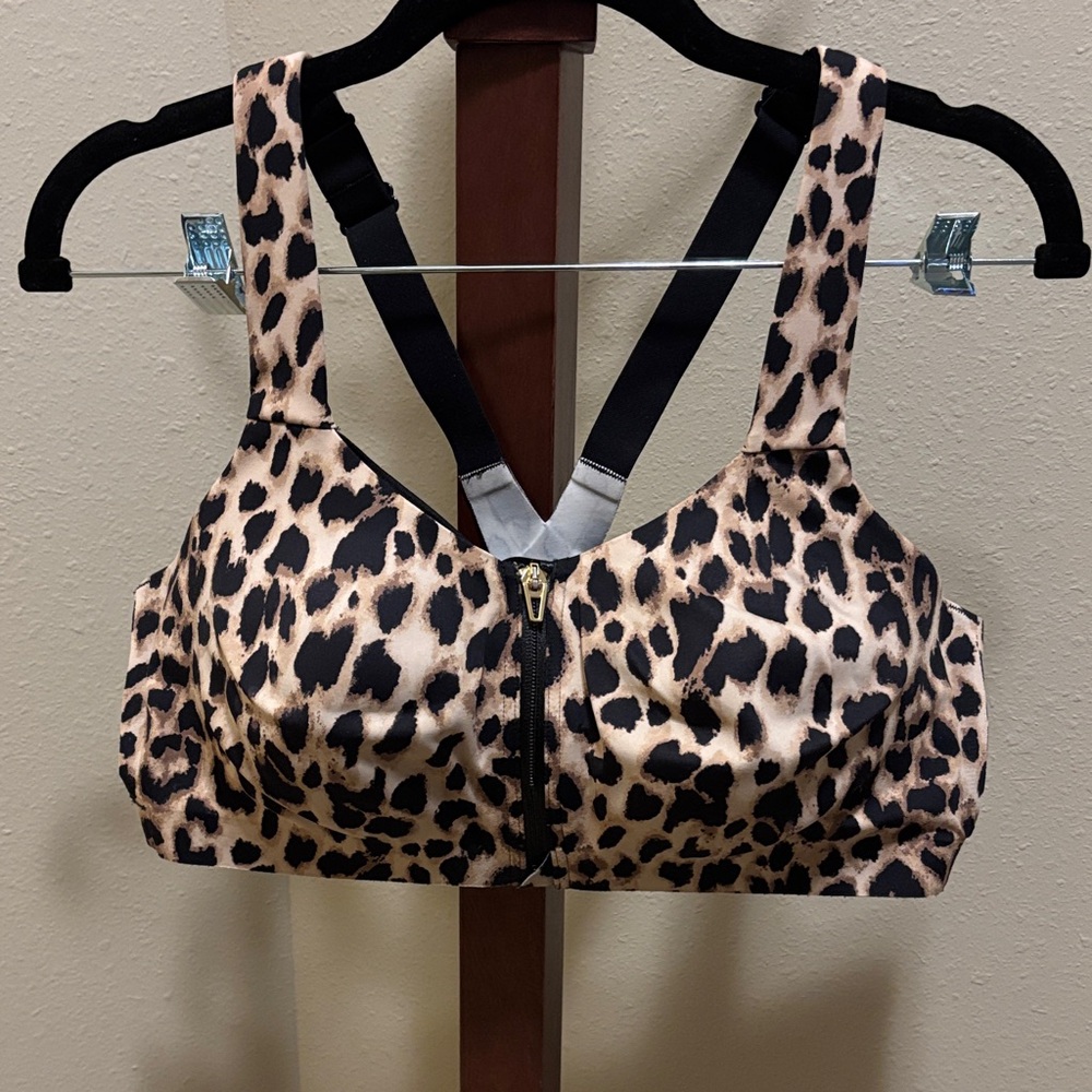 Victoria's Secret Leopard Print Sports Bra